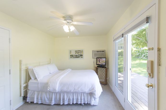 Imagen de la habitación del Hotel Sun N Sand Resort, South Haven. Foto 11