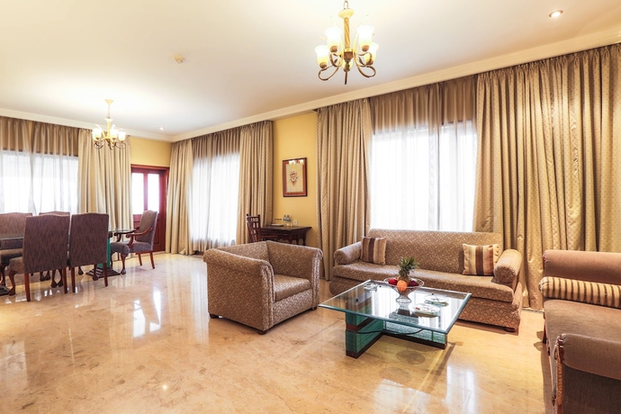 Imagen de la habitación del Hotel Sun N Sand Shirdi. Foto 11