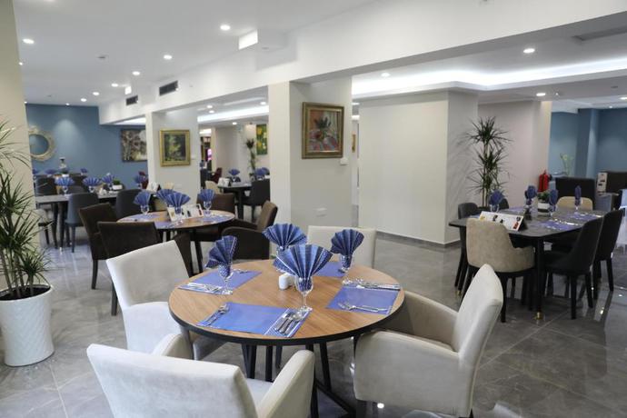 Imagen del bar/restaurante del Hotel Sun, NICOSIA. Foto 2