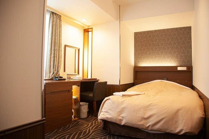 Imagen de la habitación del Hotel Sun Okinawa. Foto 9