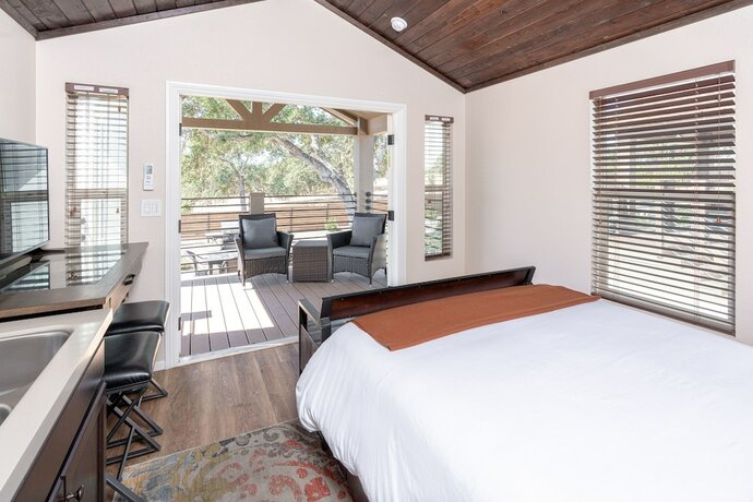 Imagen de la habitación del Hotel Sun Outdoors Paso Robles. Foto 19