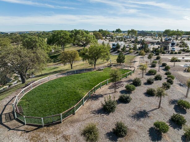 Imagen general del Hotel Sun Outdoors Paso Robles. Foto 13