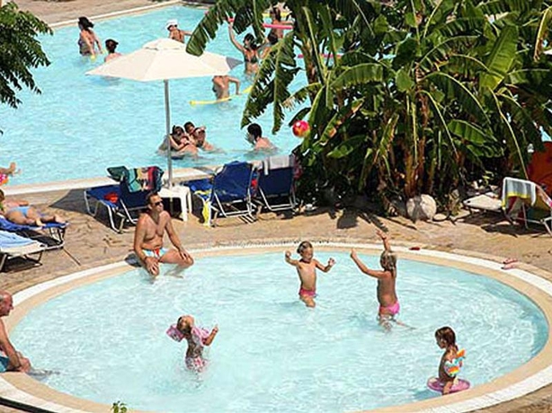Imagen general del Hotel Sun Palace, PSALIDI. Foto 2