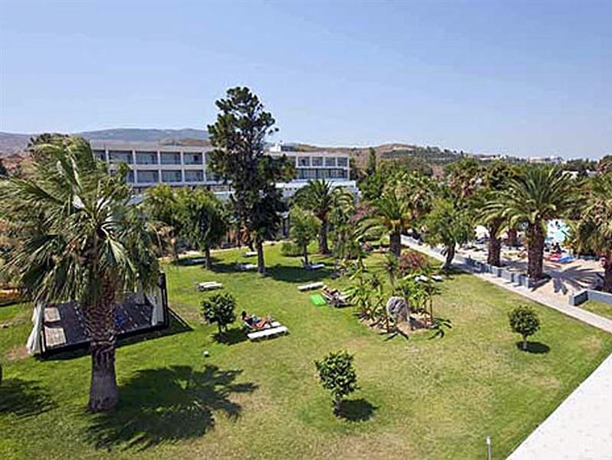 Imagen general del Hotel Sun Palace, PSALIDI. Foto 10