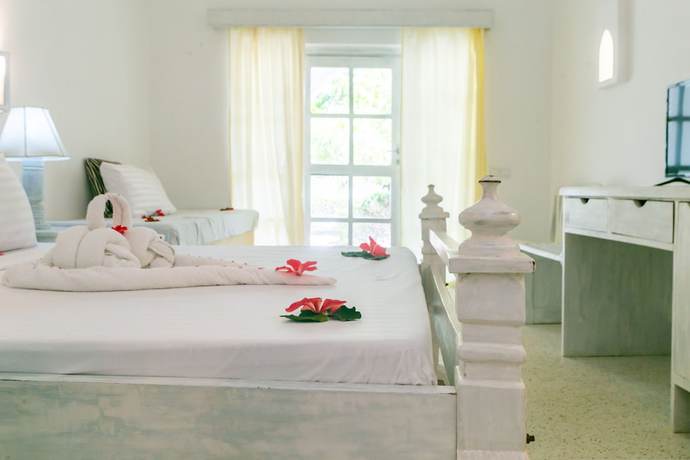 Imagen de la habitación del Hotel Sun Palm Beach Resort. Foto 4