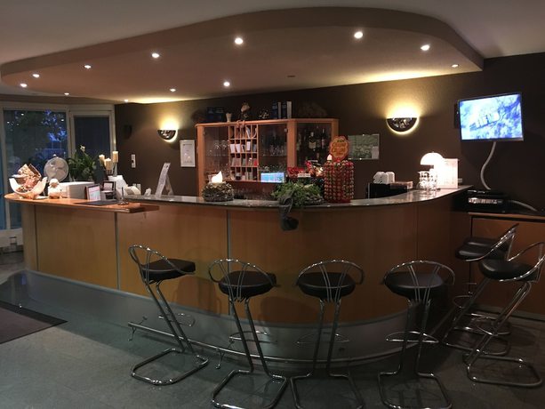 Imagen del bar/restaurante del Hotel Sun Parc. Foto 2