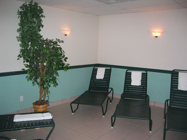 Imagen de la piscina del Hotel Sun Peaks Lodge. Foto 14