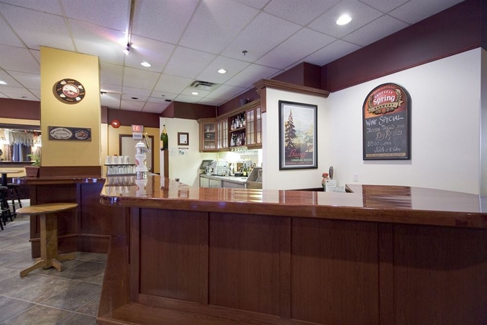 Imagen del bar/restaurante del Hotel Sun Peaks Lodge. Foto 3