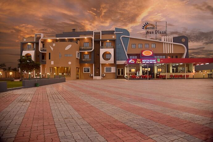 Imagen general del Hotel Sun Plaza, Somnath. Foto 6