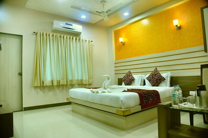 Imagen de la habitación del Hotel Sun Plaza, Somnath. Foto 11