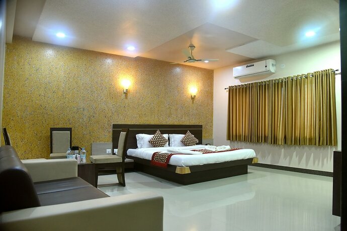 Imagen de la habitación del Hotel Sun Plaza, Somnath. Foto 13
