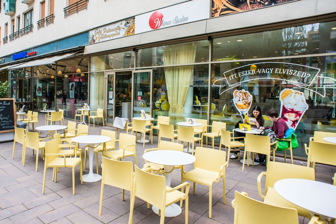 Imagen del bar/restaurante del Hotel Sun Resort Apartments. Foto 3