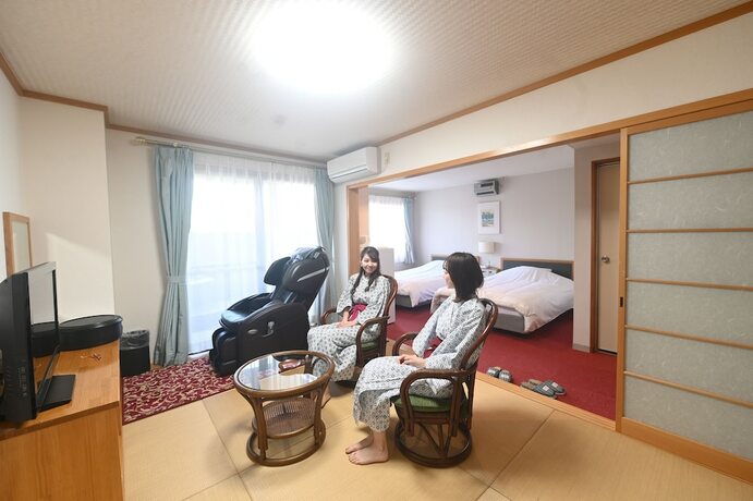 Imagen de la habitación del Hotel Sun Resort Shirahama. Foto 24