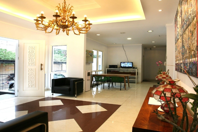 Imagen de los interiores del Hotel Sun Rise House. Foto 16