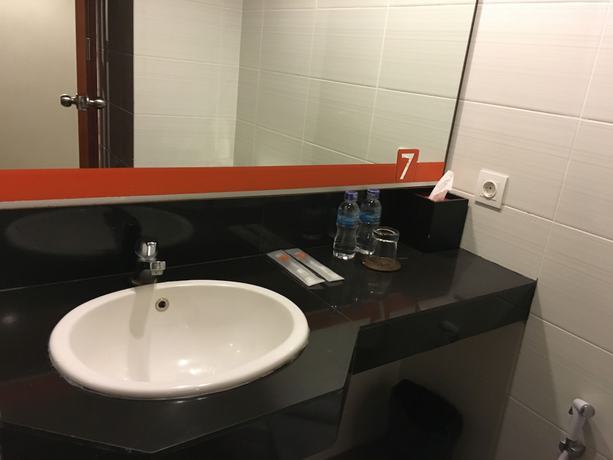 Imagen de la habitación del Hotel Sun Royal. Foto 11