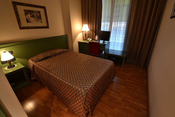 Imagen de la habitación del Hotel Sun, Rubiera. Foto 8