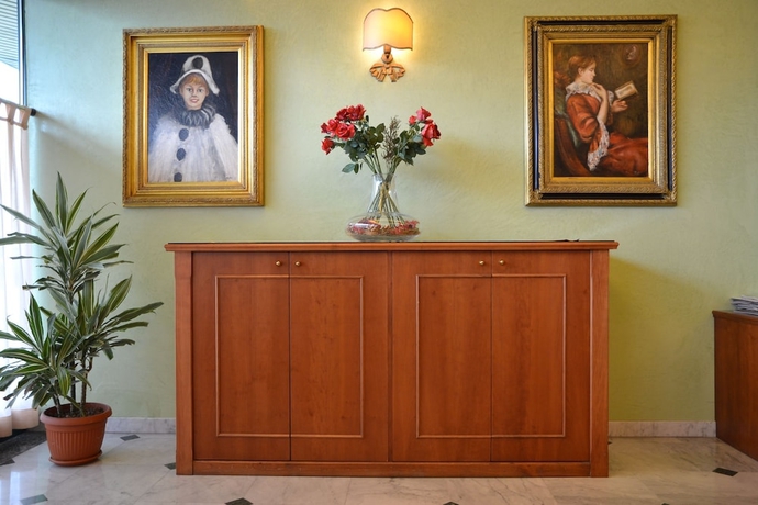 Imagen de los interiores del Hotel Sun, Rubiera. Foto 18