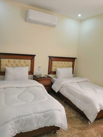 Imagen de la habitación del Hotel Sun Set. Foto 6