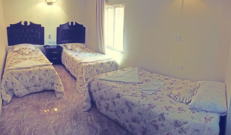 Imagen de la habitación del Hotel Sun Set. Foto 10