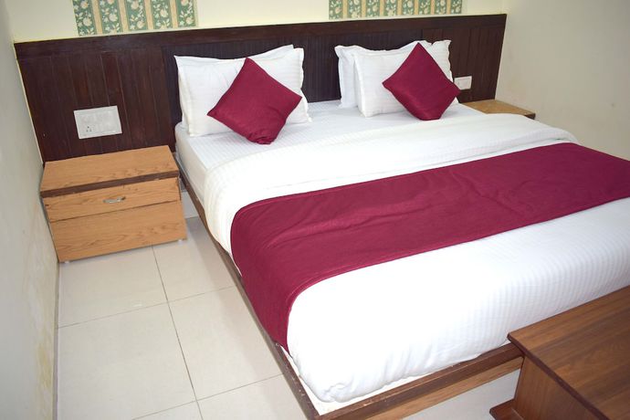 Imagen de la habitación del Hotel Sun Shine by Sky Stays. Foto 3