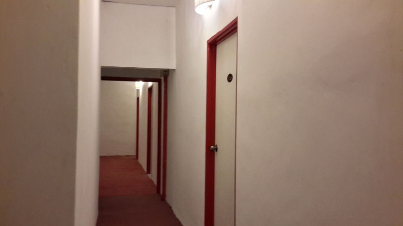 Imagen de la habitación del Hotel Sun Stay Inn. Foto 8