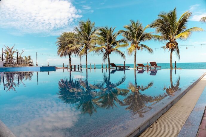 Imagen de la piscina del Hotel Sun Viet Resort Beach and Spa. Foto 26