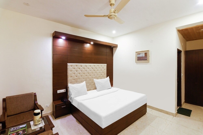 Imagen de la habitación del Hotel Sun Village Resort. Foto 9