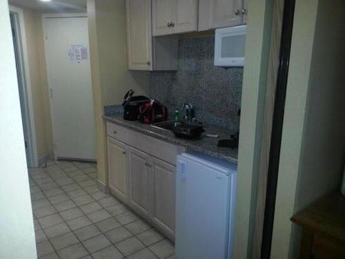 Imagen general del Hotel Sun & Sand Resort Oceanfront Suites. Foto 3