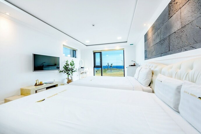 Imagen de la habitación del Hotel Sun and Moon Resort. Foto 14