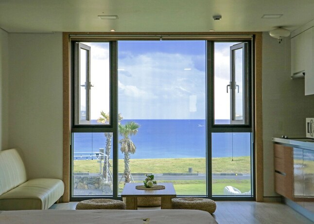 Imagen de la habitación del Hotel Sun and Moon Resort. Foto 17