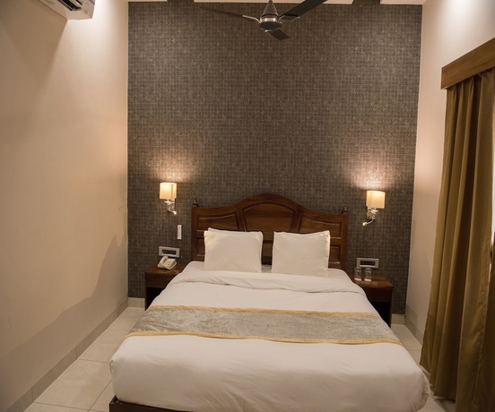 Imagen de la habitación del Hotel Sun and Resort. Foto 10