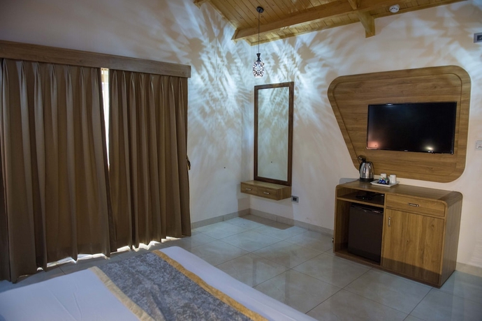 Imagen de la habitación del Hotel Sun and Resort. Foto 15
