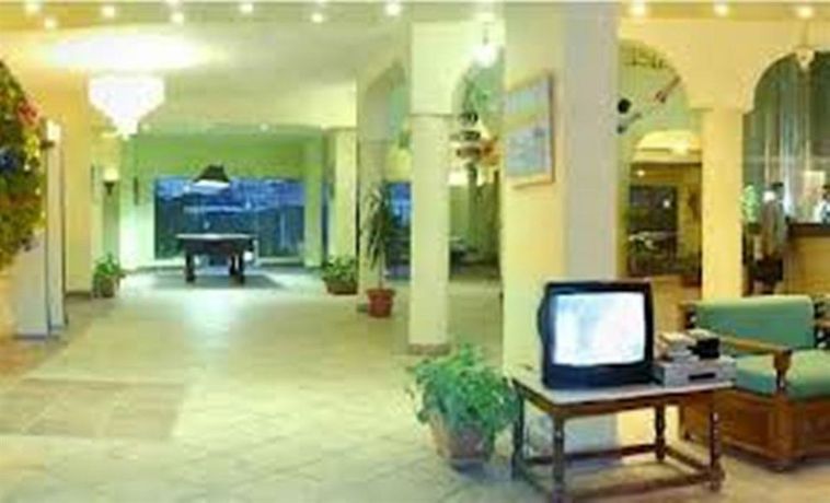 Imagen de los interiores del Hotel Sun and Sea. Foto 6