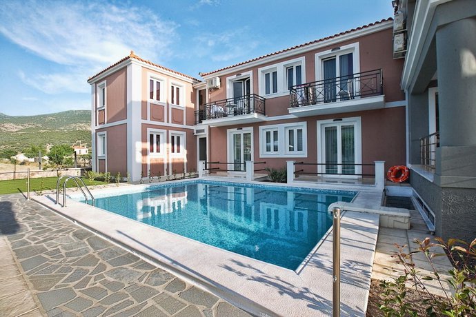 Imagen de la piscina del Hotel Sun and Sea Luxury. Foto 19