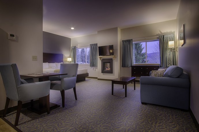 Imagen de la habitación del Hotel Sun and Ski Inn And Suites. Foto 15