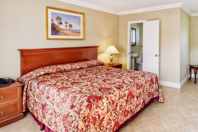 Imagen de los interiores del Hotel Sun and Surf Inn. Foto 19