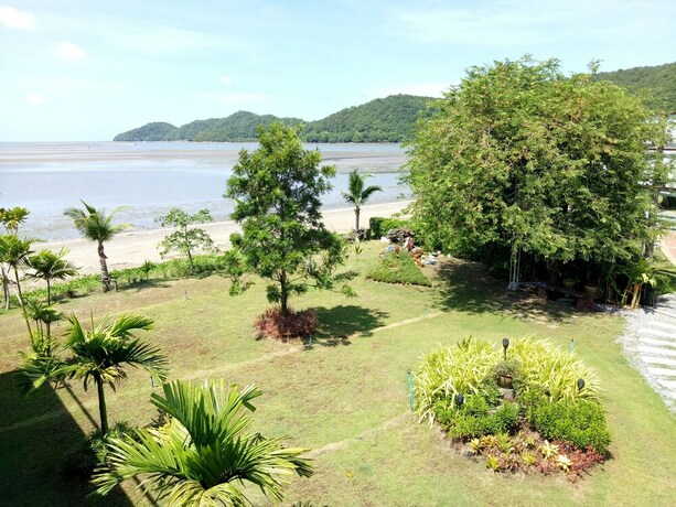 Imagen de los exteriores del Hotel Sun at Sea. Foto 19