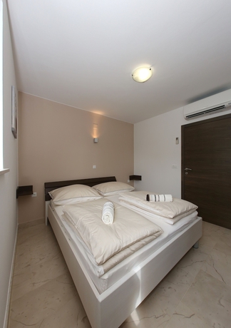 Imagen de la habitación del Hotel SunAdria Apartments. Foto 7