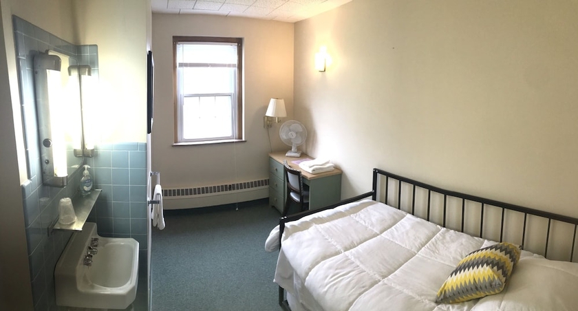 Imagen de la habitación del Hotel SunCliff on the Lake. Foto 7