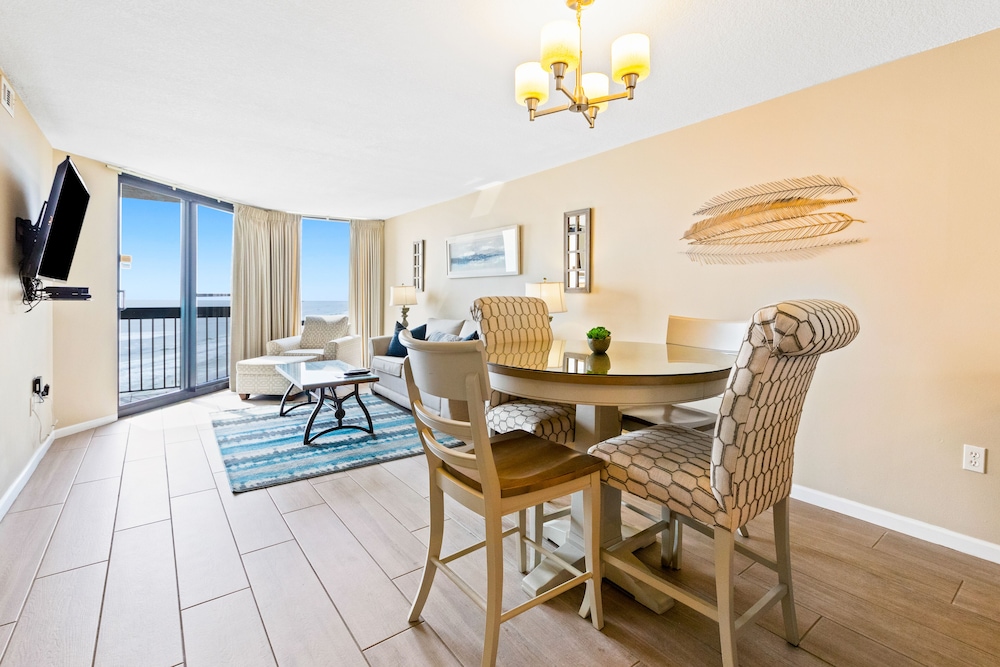 Imagen de la habitación del Hotel SunDestin Beach Resort. Foto 4