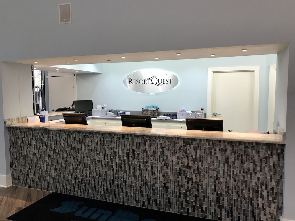 Imagen de los interiores del Hotel SunDestin Beach Resort. Foto 17