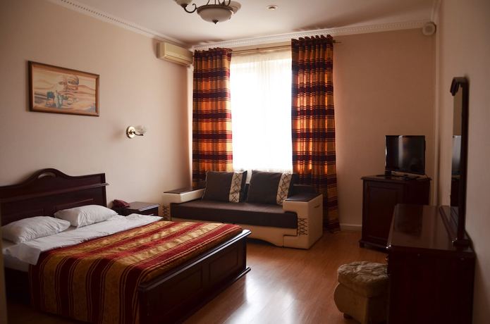 Imagen de la habitación del Hotel SunHotel. Foto 14
