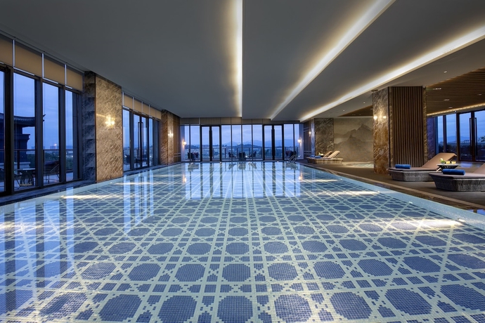 Imagen de la piscina del Hotel Sunac Mauve Hill Hotel Guangzhou. Foto 18