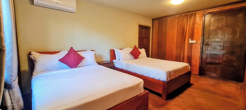 Imagen de la habitación del Hotel SunandRoots Lodge Restaurant and Bar. Foto 10
