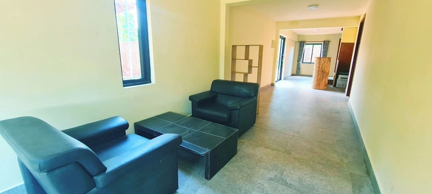 Imagen de los interiores del Hotel SunandRoots Lodge Restaurant and Bar. Foto 16