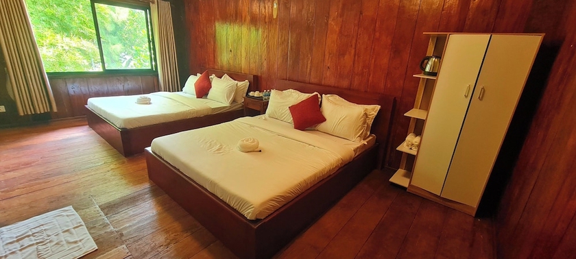 Imagen de la habitación del Hotel SunandRoots Lodge Restaurant and Bar. Foto 15