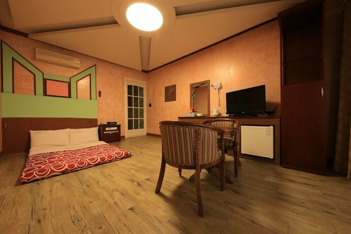 Imagen de la habitación del Hotel Sunbeach. Foto 6