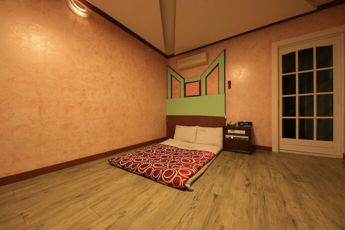 Imagen de la habitación del Hotel Sunbeach. Foto 16