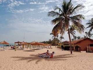 Imagen de los exteriores del Hotel Sunbeach Hotel and Resort. Foto 7