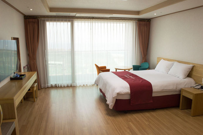 Imagen de los interiores del Hotel Sunbeach Resort. Foto 12